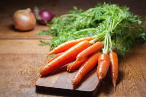 Grow hydroponic carrots